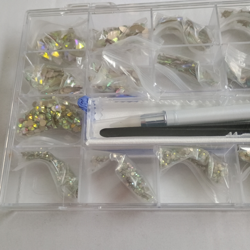 Rhinestone set - Picture 2 of 6
